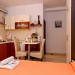 Apartament Dora -free Parking Trogir