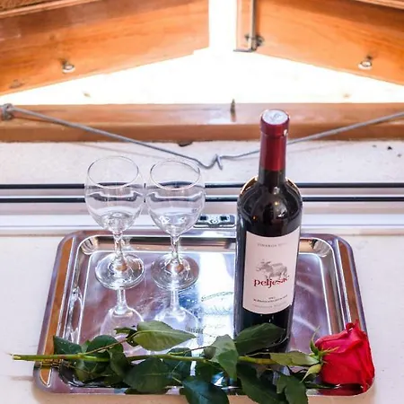 Dora -free Parking דירה