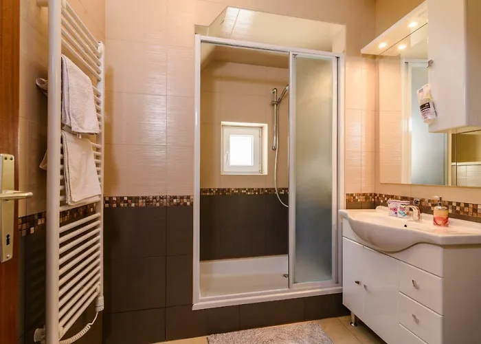 Dora -free Parking Trogir