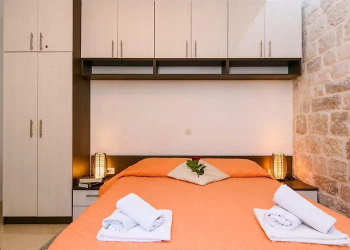 Dora -free Parking Trogir