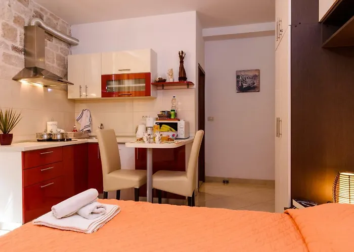 Appartement Dora -free Parking Trogir